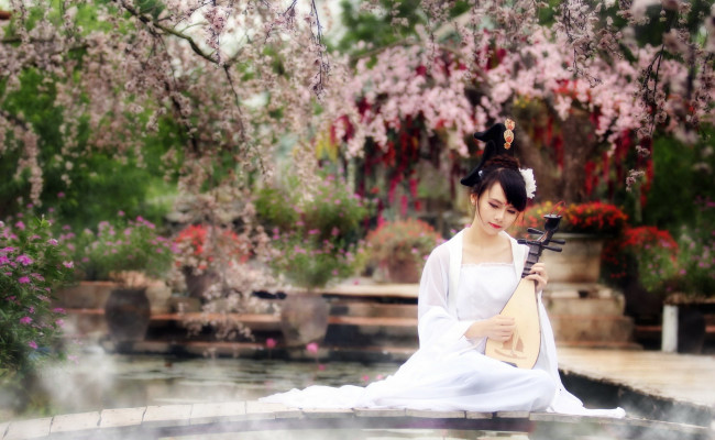 Обои картинки фото музыка, -другое, деревья, природа, инструмент, девушка, азиатка