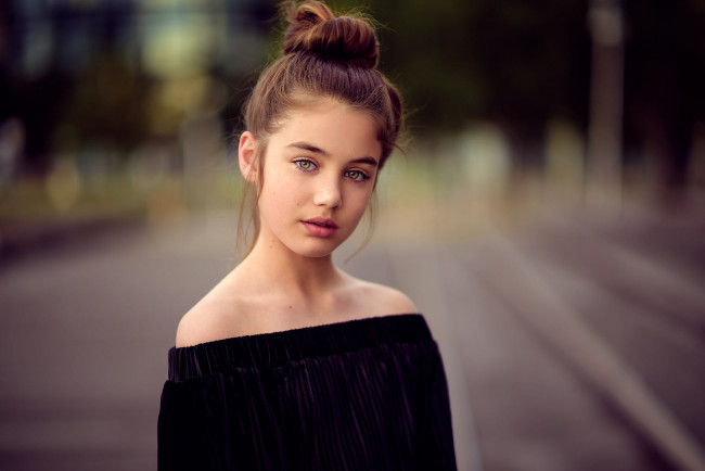 Обои картинки фото девушка, девушки, -unsort , брюнетки, темноволосые, модель