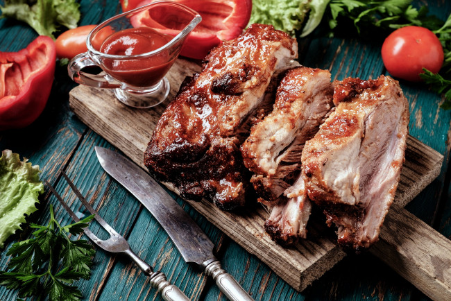 Обои картинки фото еда, мясные блюда, соус, перец, мясо