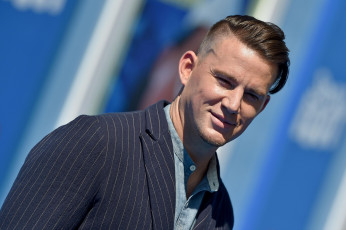 Картинка мужчины channing+taturn актер пиджак