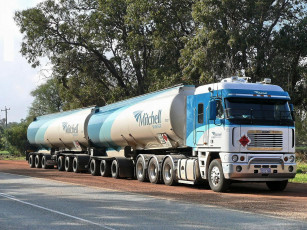 Картинка автомобили freightliner