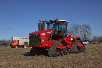 Картинка техника тракторы+на+гусенецах поле трактор