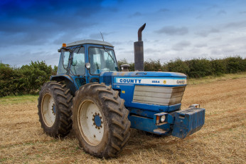 Картинка техника тракторы поле трактор