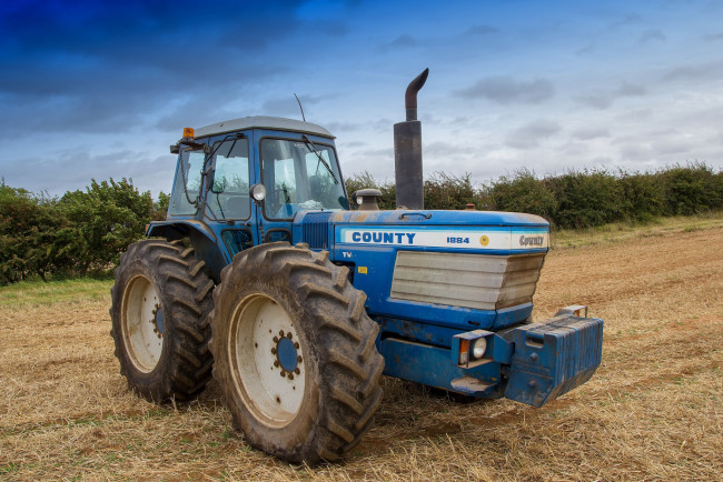 Обои картинки фото техника, тракторы, поле, трактор