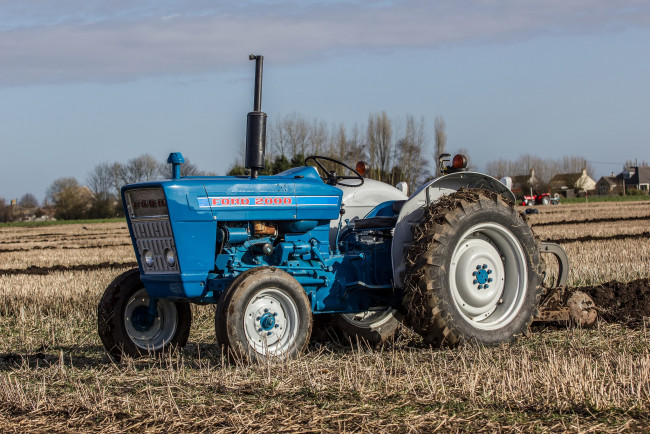 Обои картинки фото техника, тракторы, поле, трактор