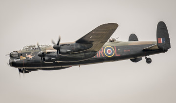 Картинка авиация боевые+самолёты бомбардировщик