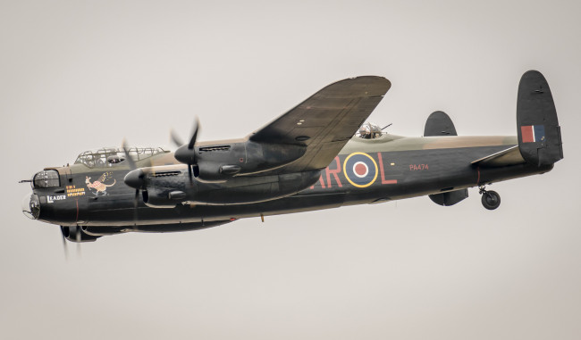 Обои картинки фото авиация, боевые самолёты, бомбардировщик