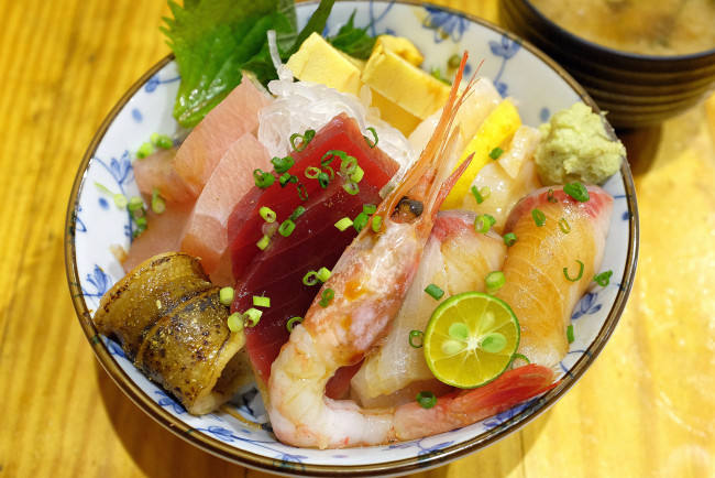 Обои картинки фото еда, рыба,  морепродукты,  суши,  роллы, деликатесы