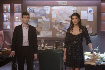 Картинка national+treasure +edge+of+history+ сериал+2022+–+ кино+фильмы сериал сокровище нации на краю истории боевик триллер детектив lisette olivera