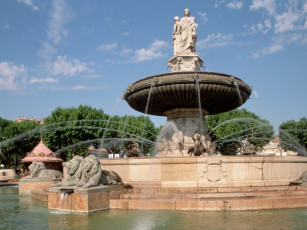 Картинка города фонтаны