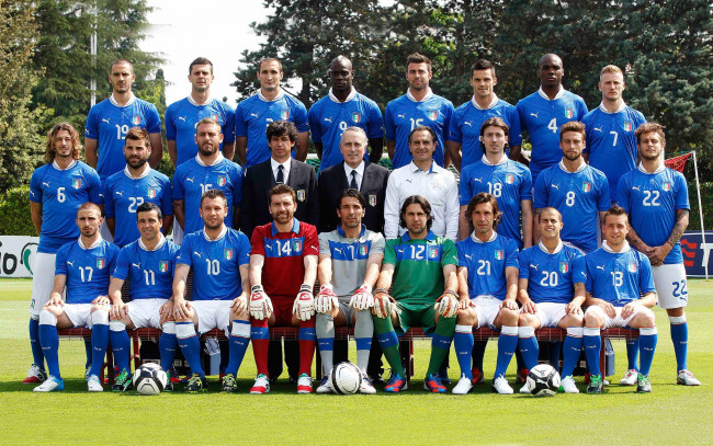 Обои картинки фото italy, national, football, team, 2012, спорт, футбол, италия, сборная