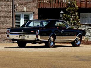 Картинка автомобили oldsmobile