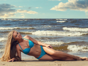 Картинка девушки -unsort+ блондинки бикини купальник фигура волосы море