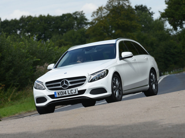 Обои картинки фото автомобили, mercedes-benz, bluetec, c, 220, светлый, 2014г, s205, uk-spec, estate