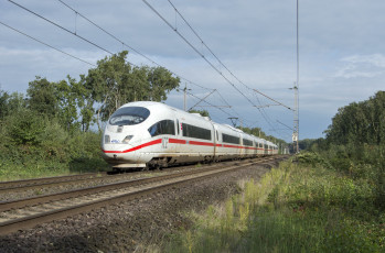 Картинка техника поезда состав локомотив рельсы