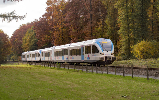 Обои картинки фото техника, поезда, состав, локомотив, рельсы