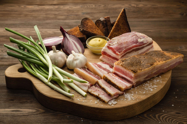 Обои картинки фото еда, натюрморт, чеснок, сало, горчица, хлеб, лук