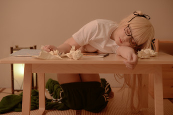 Картинка девушки -+азиатки nikumikyo