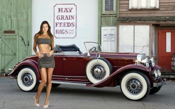 Картинка автомобили -авто+с+девушками cadillac v12 maria+ryabushkina