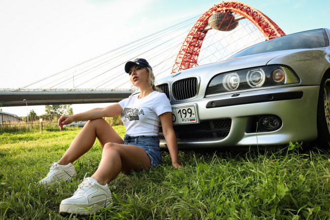 Обои картинки фото автомобили, -авто с девушками, bmw, 5, series