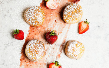 Картинка еда пирожные +кексы +печенье ягоды печенье лакомство клубника