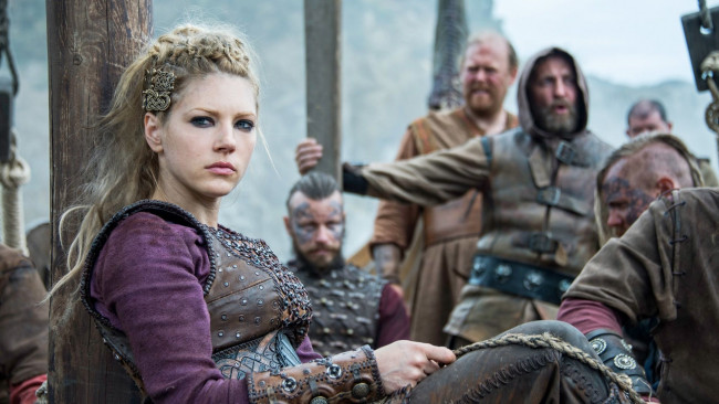 Обои картинки фото кино фильмы, vikings , 2013,  сериал, katheryn, winnick, lagertha