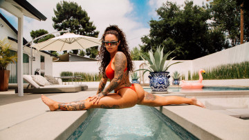 Картинка девушки christy+mack christy mack