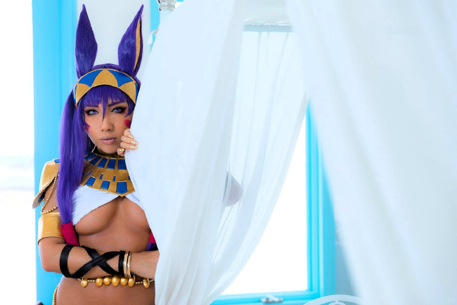 Обои картинки фото девушки, nonsummerjack, образ, костюм, шторы