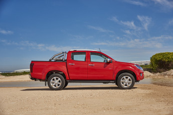 обоя автомобили, isuzu, 2015г, красный, cab, double, kb