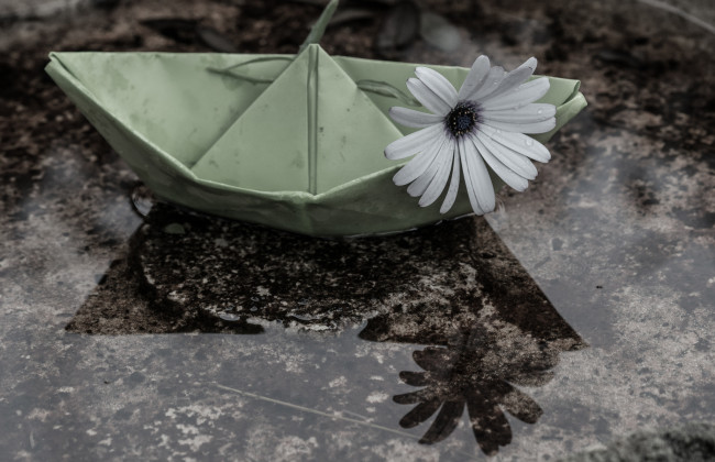 Обои картинки фото разное, ремесла,  поделки,  рукоделие, бумажный, кораблик