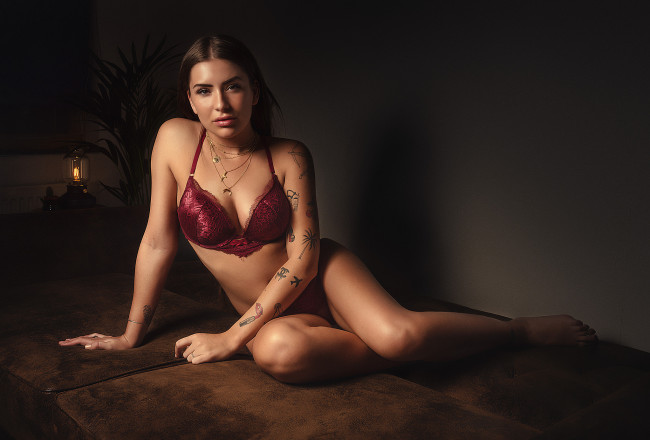 Обои картинки фото девушка, девушки, -unsort , брюнетки, темноволосые, модель