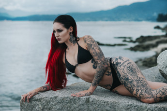 Картинка cervena+fox девушки cervena fox девушка рыжеволосая модель татуировка тату рисунки стройная сексуальная пирсинг поза