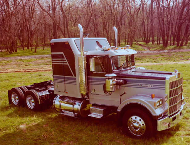 Обои картинки фото автомобили, marmon