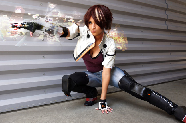 Обои картинки фото девушки, - креатив,  косплей, костюм, магия, забор