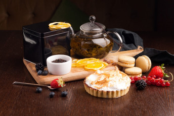 Картинка еда разное чай макаруны пирожное ягоды