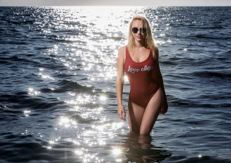 Картинка девушка+-+girl девушки -+блондинки +светловолосые девушка блондинка сексуальная милая модель красивая супер сладкая симпатичная классная нежная идеальная яркая игривая великолепная обаятельная жгучая спокойная удивительная