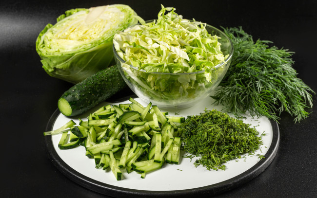 Обои картинки фото еда, овощи, огурец, капуста, укроп