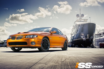 Картинка pontiac автомобили яхта