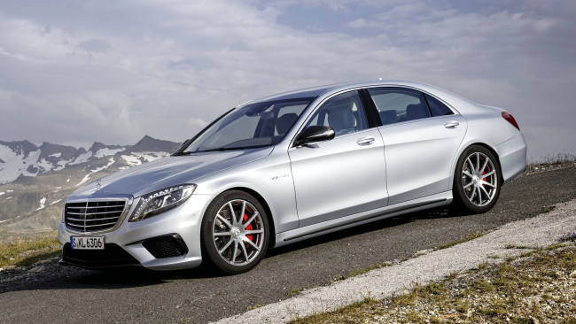 Обои картинки фото mercedes, автомобили, benz, грузовики, автобусы, двигатели, германия, mercedes-benz, подразделение, daimler, ag, легковые