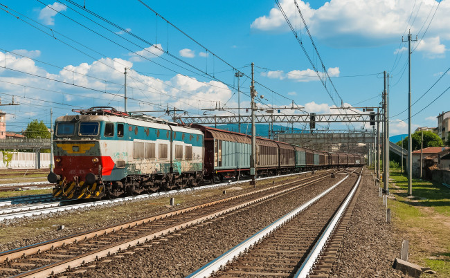 Обои картинки фото техника, поезда, состав, локомотив, рельсы, дорога, железная