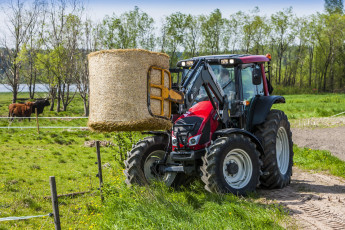 Картинка техника тракторы valtra