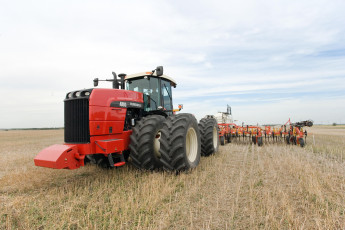 Картинка техника тракторы versatile