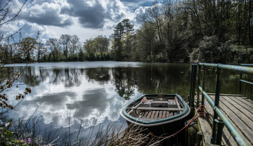 Картинка корабли лодки +шлюпки река лес