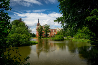 Картинка города -+пейзажи простор