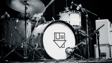 Картинка музыка -музыкальные+инструменты барабан