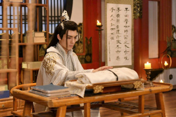 Картинка лишь+потому +что+твое+сердце+понимает+мое кино+фильмы -unknown+ другое чу чэнь цзюнь стол книги сверток