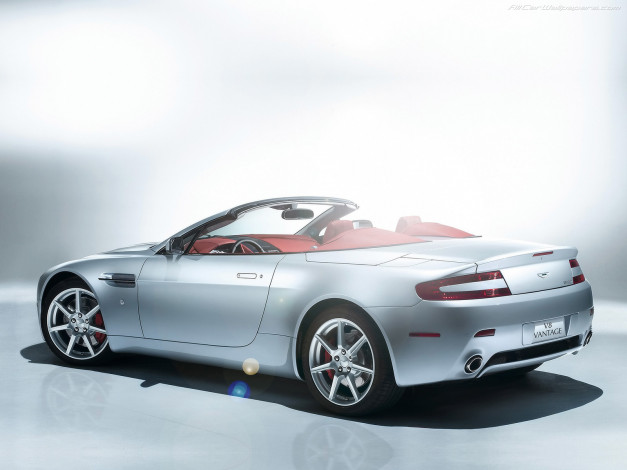 Обои картинки фото aston, martin, v8, vantage, roadster, автомобили