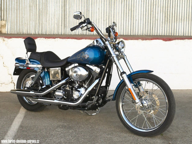 Обои картинки фото мотоциклы, harley, davidson