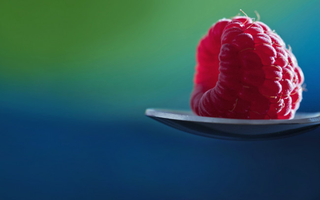 Обои картинки фото еда, малина, ягода, ложка