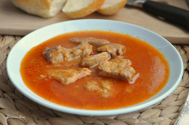 Обои картинки фото еда, первые, блюда, тарелка, суп